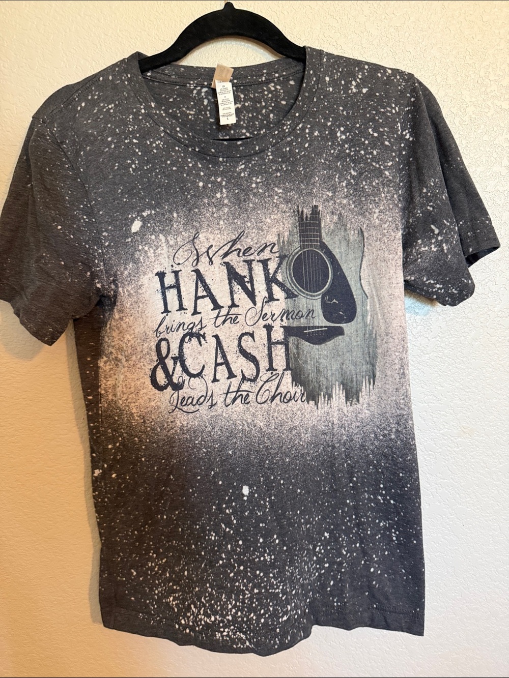 Hank & Cash Gray Speckled Graphic Short Sleeve Tee